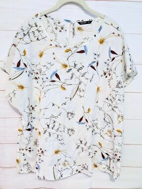 Nwot Shein Curve  Short-Sleeve Floral Print Shirt Plus Size 1X